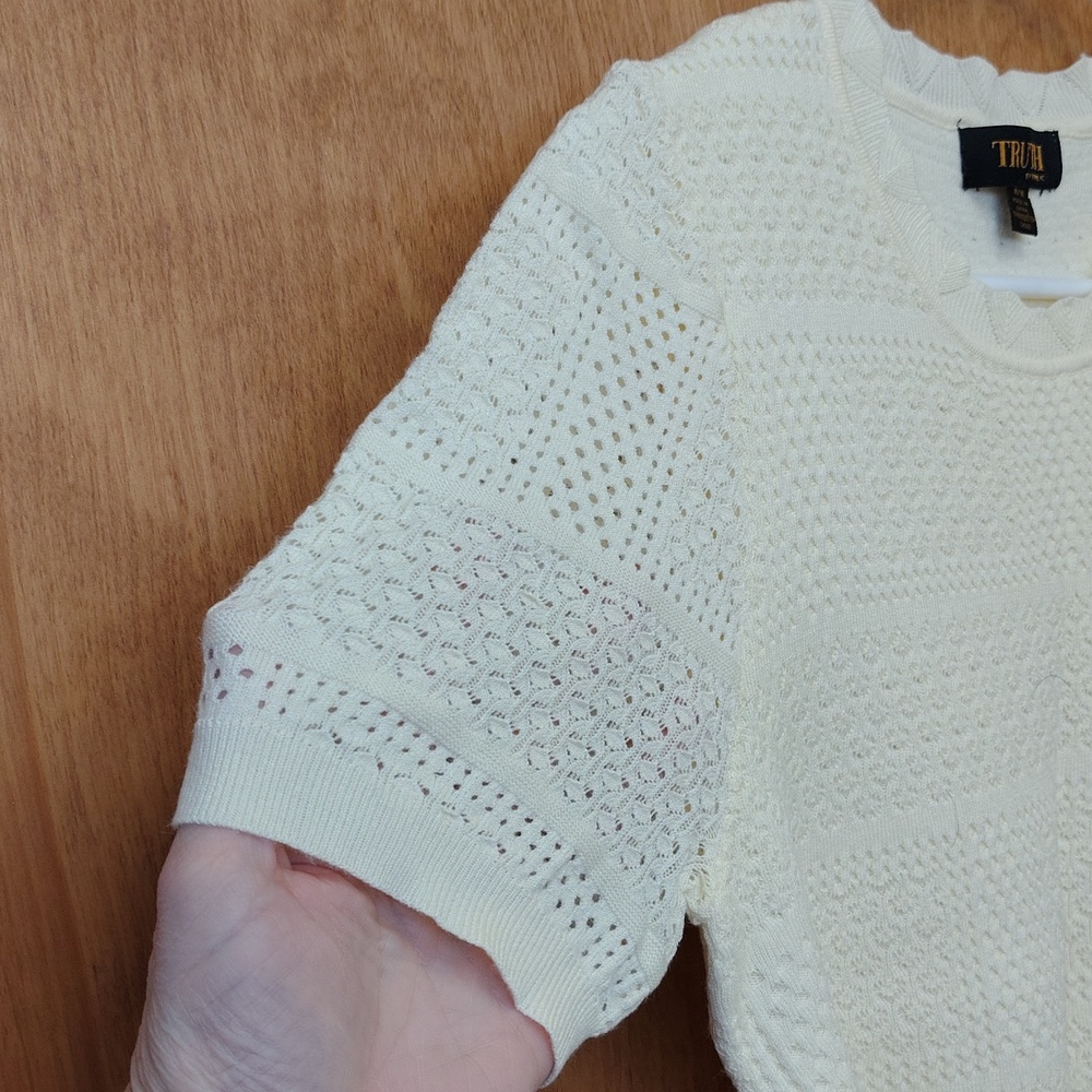 Truth Ivory Knit Short Sleeve Sweater Top - Picture 4 of 11